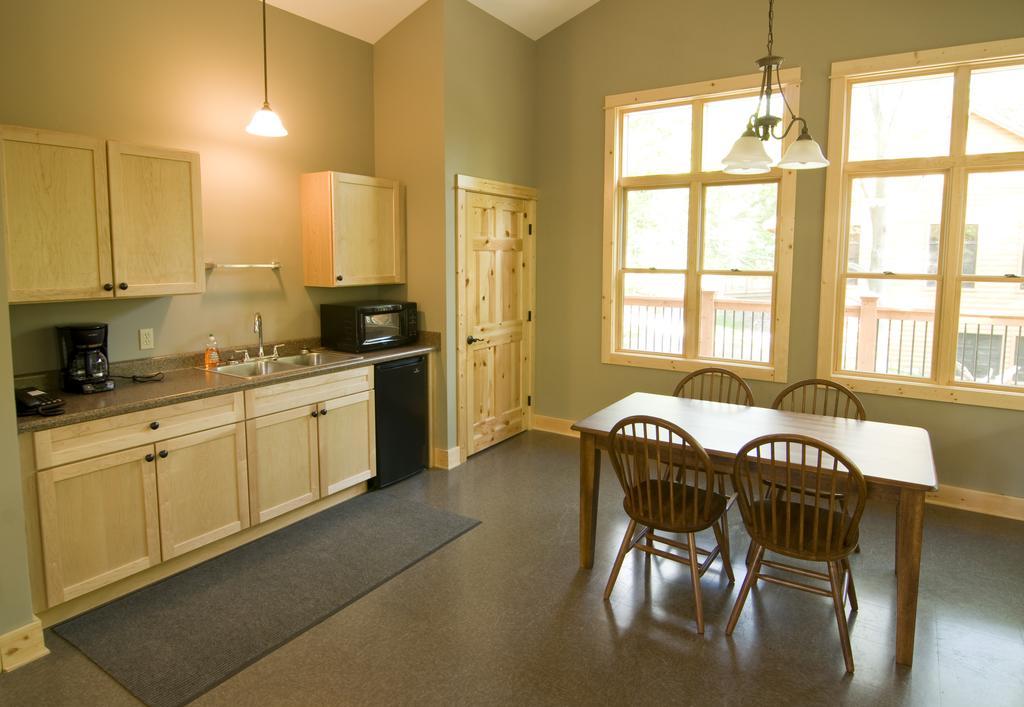 The Rockwell Lake Lodge Luther Exterior foto